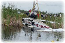 TowBoatU.S. - Piper PA28